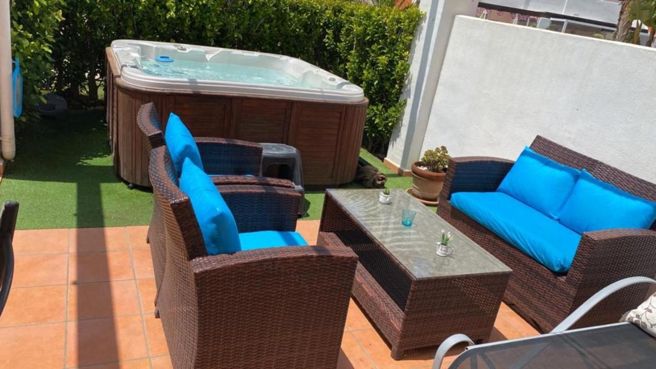 Exquisite 3 Bed Apartment With Private Jacuzzi El Romero Exterior photo